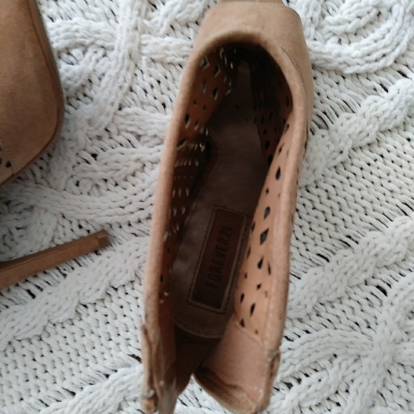 Brown Heels - Picture 7 of 8